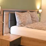 Sternen Detligen Hotell *